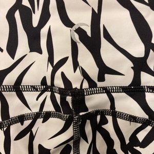 Zyia brand, zebra-striped Brilliant legging, 7/8 length